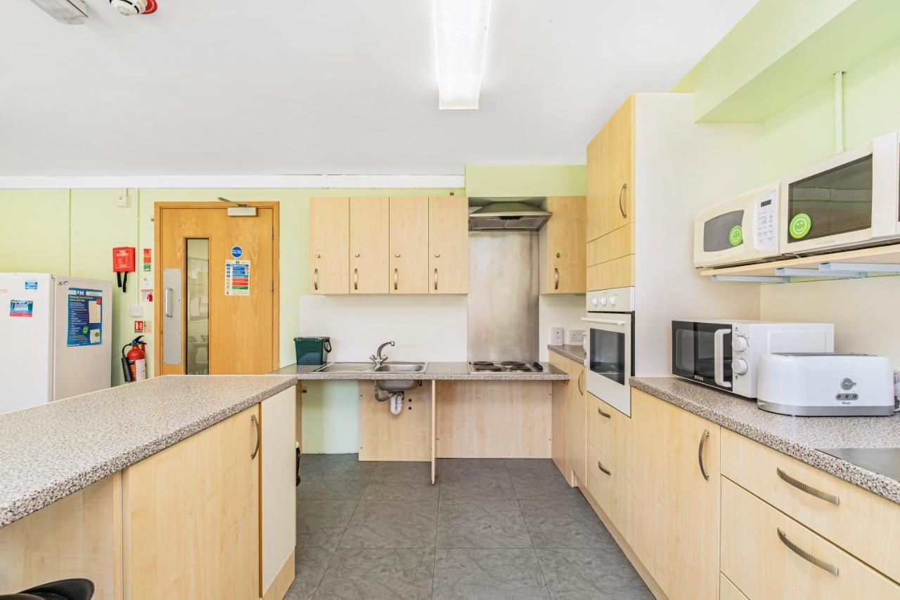 Vibrant Ensuite Rooms, Hatfield - Sk Bagian luar foto